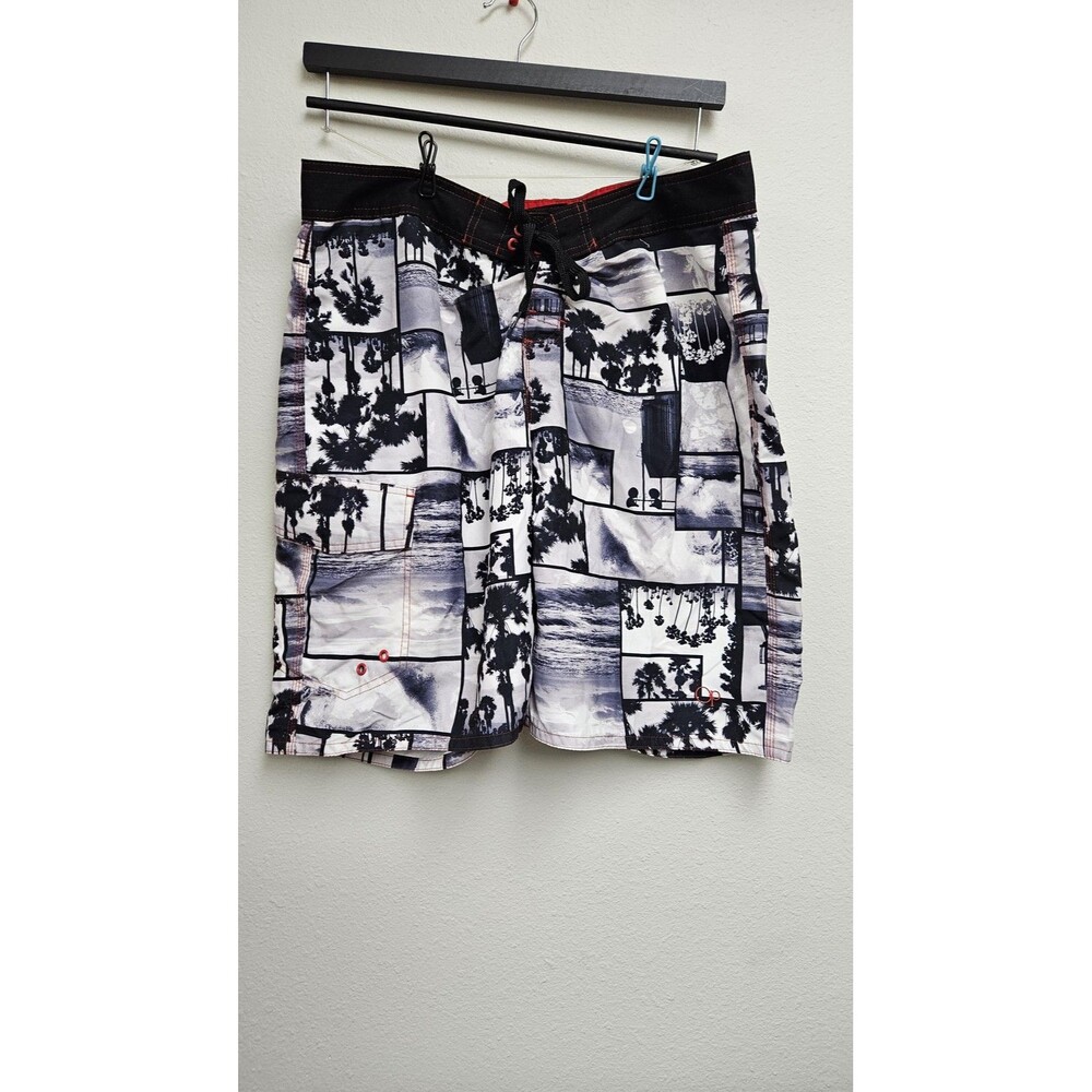 Ocean Pacific OP Shorts Mens 36 Black White Boardshorts Swim Trunks Surf Print